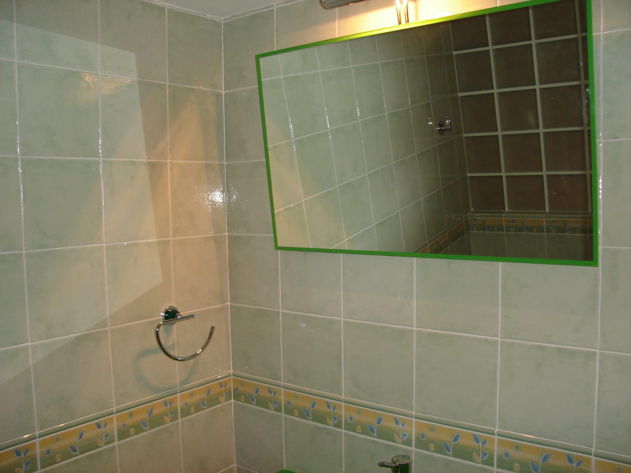 Instalación de espejo de baño en Madrid